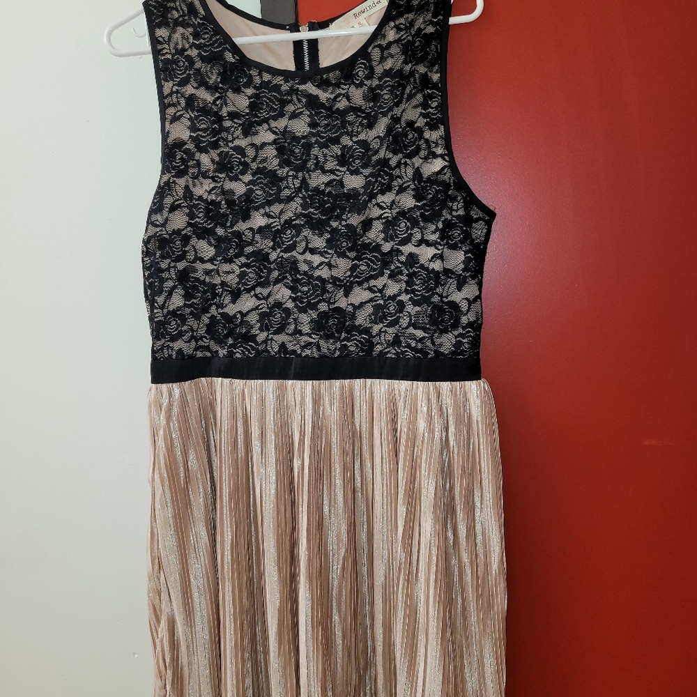 Rewind Pleated Elegant Dress size XL